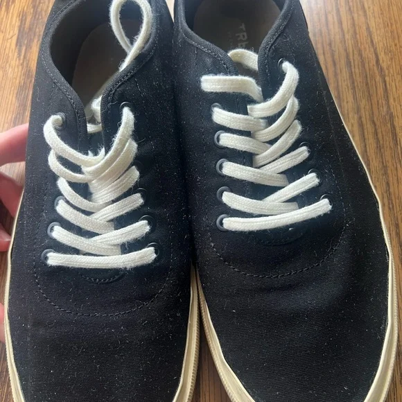 Everlane Canvas Sneakers M11.5 - Picture 2 of 9